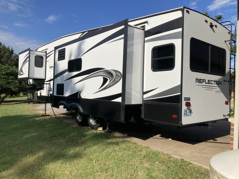 2021 Grand Design Reflection 337RLS 5th Wheels RV For Sale By Owner In 