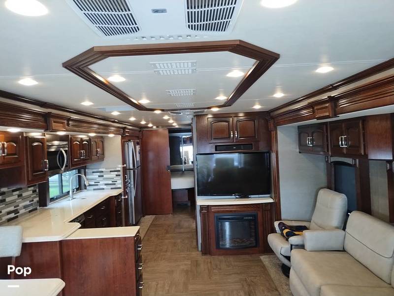 Used 2018 Holiday Rambler Navigator 38f for Sale by Dealer in Crown Point,  Indiana