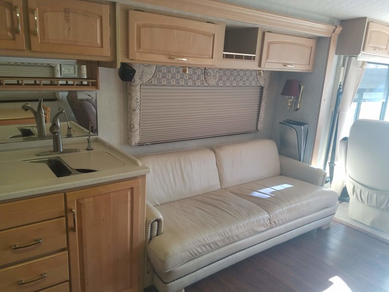 2001 Itasca Horizon IKP36LD, Class A Diesel RV For Sale By Owner in