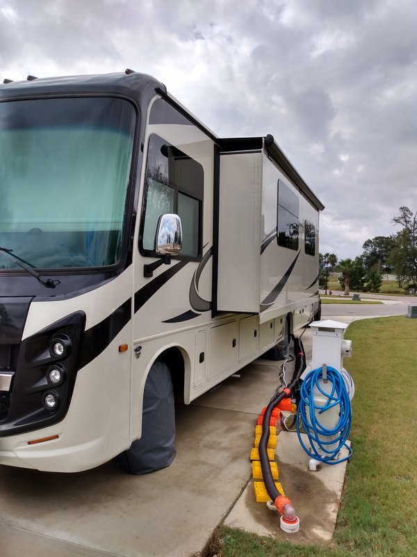2022 Entegra Coach Vision XL 34B, Class A Gas RV For Sale By Owner in