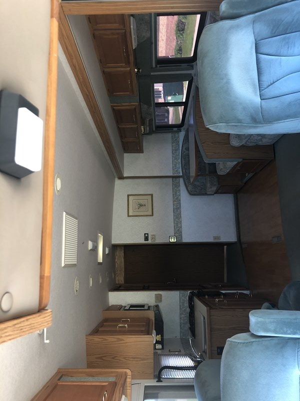 Used 2000 Winnebago Brave 33V for Sale by Owner in Owatonna, Minnesota