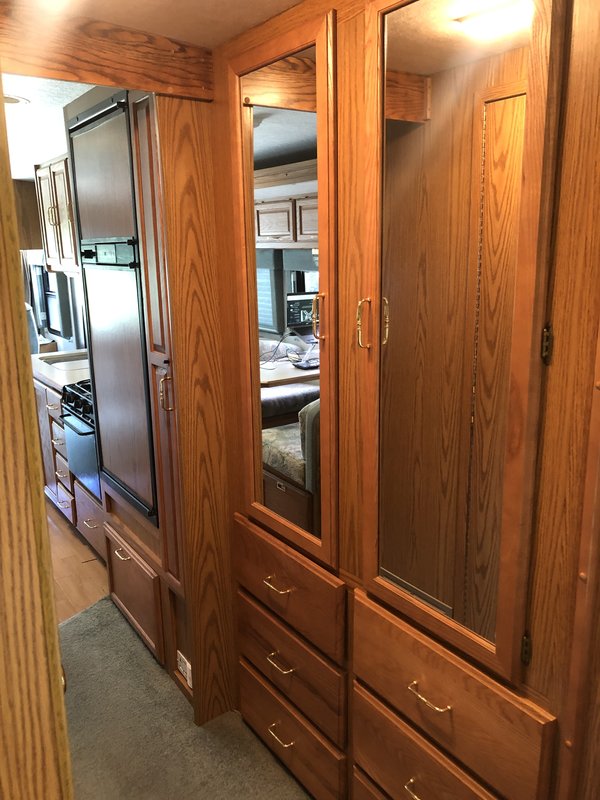 Used 2000 Winnebago Brave 33V for Sale by Owner in Owatonna, Minnesota