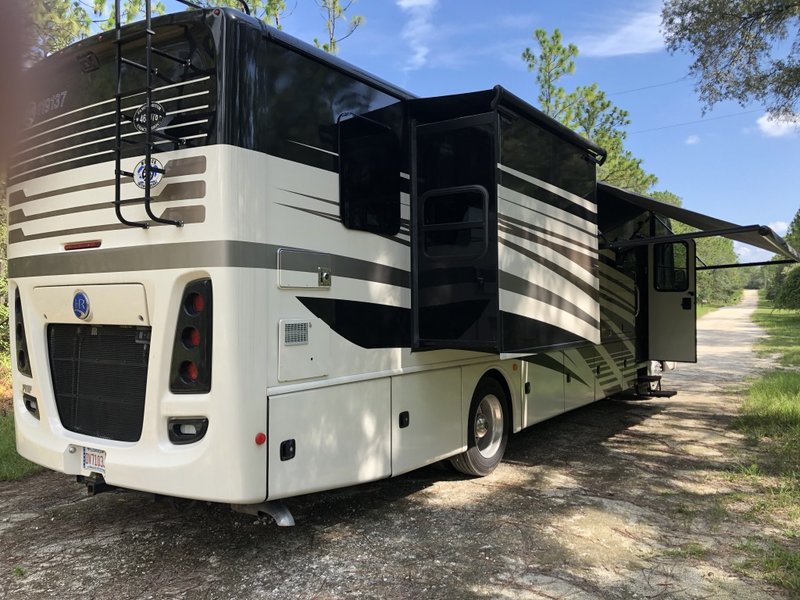 2016 Holiday Rambler Navigator XE 36K, Class A Diesel RV For Sale By