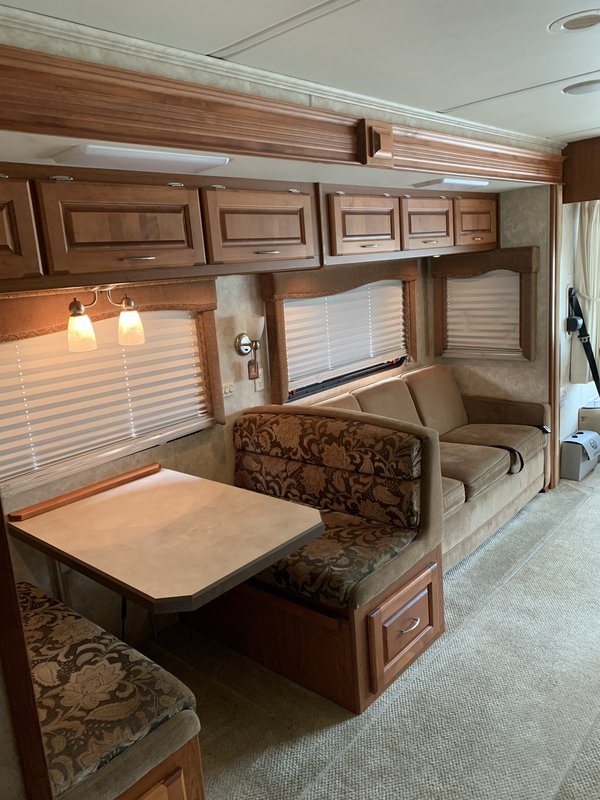2007 Monaco Cayman XL 36PDD, Class A Diesel RV For Sale By Owner in