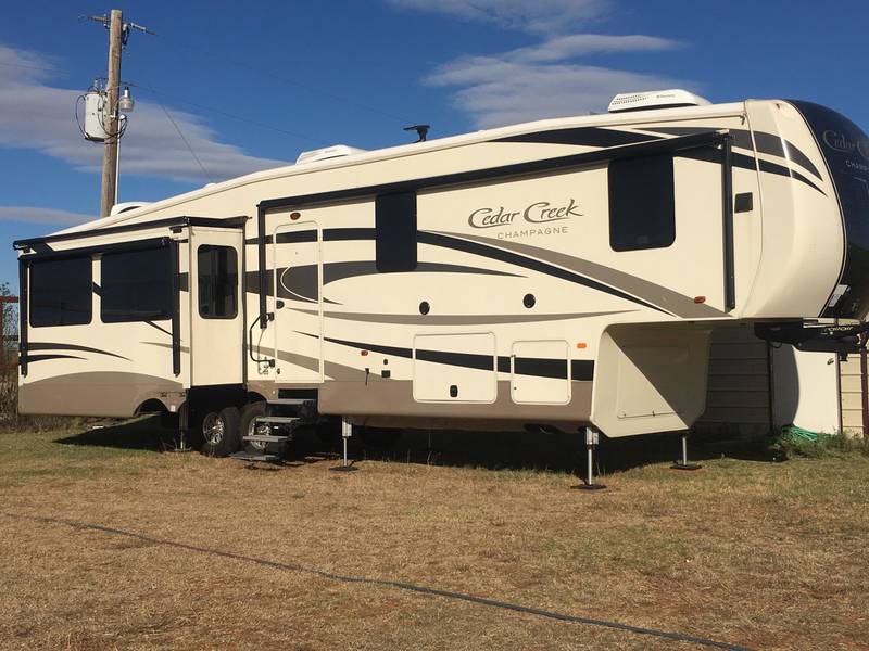 2017 Forest River Cedar Creek Champagne 385EL, 5th Wheels RV For Sale