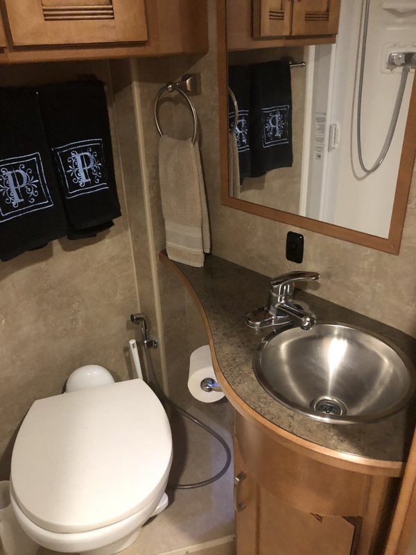 2016 Winnebago Aspect 27K, Class C RV For Sale By Owner in Amite