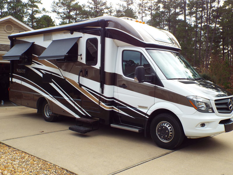 2016 Winnebago Navion 24V, Class C RV For Sale By Owner in Hot springs