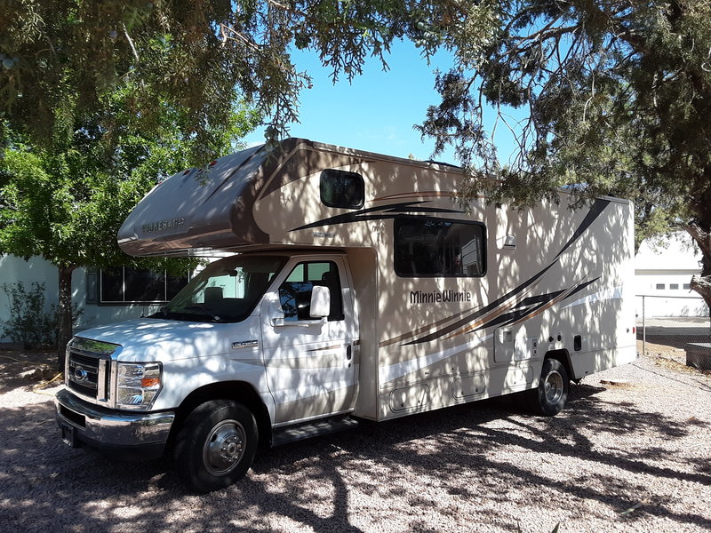 2017 Winnebago Minnie Winnie 25B, Class C RV For Sale By Owner in Phoenix, Arizona