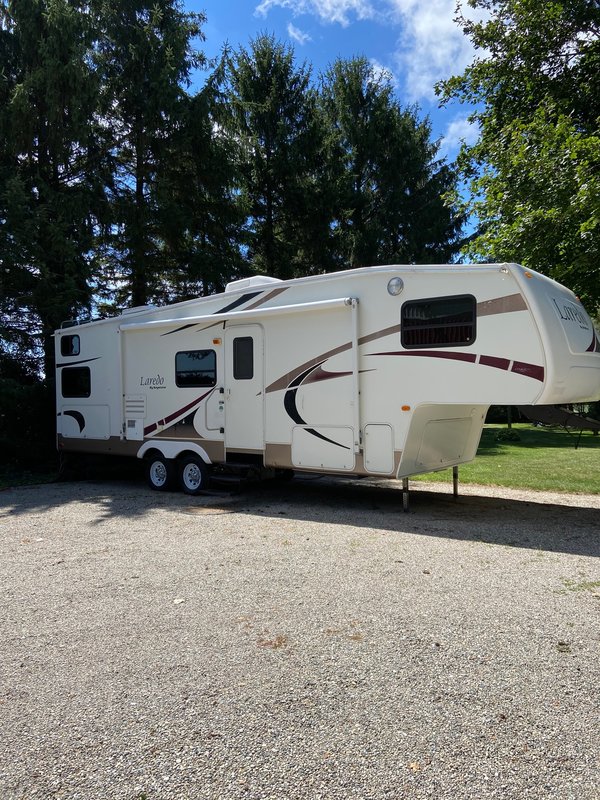 2005 Keystone Laredo 29BH, 5th Wheels RV For Sale By Owner in Lambton
