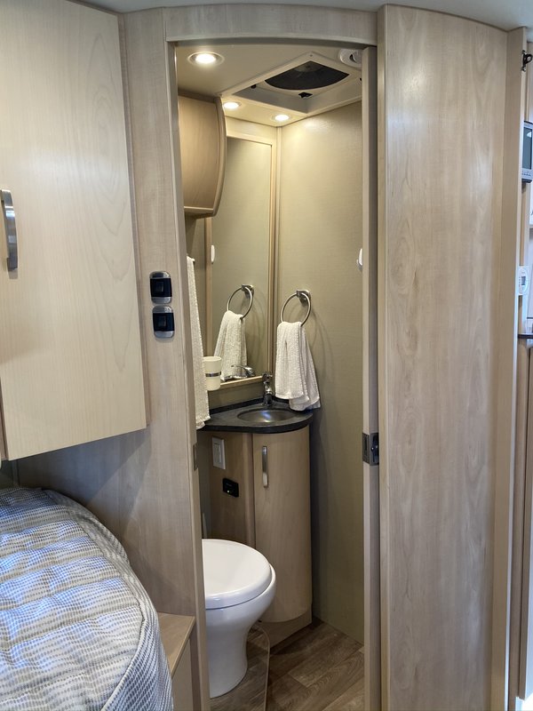 2015 Leisure Travel Vans Unity Twin Bed, Class B+ RV For Sale By Owner