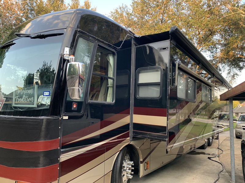2007 American Coach American Tradition 42F, Class A Diesel RV For