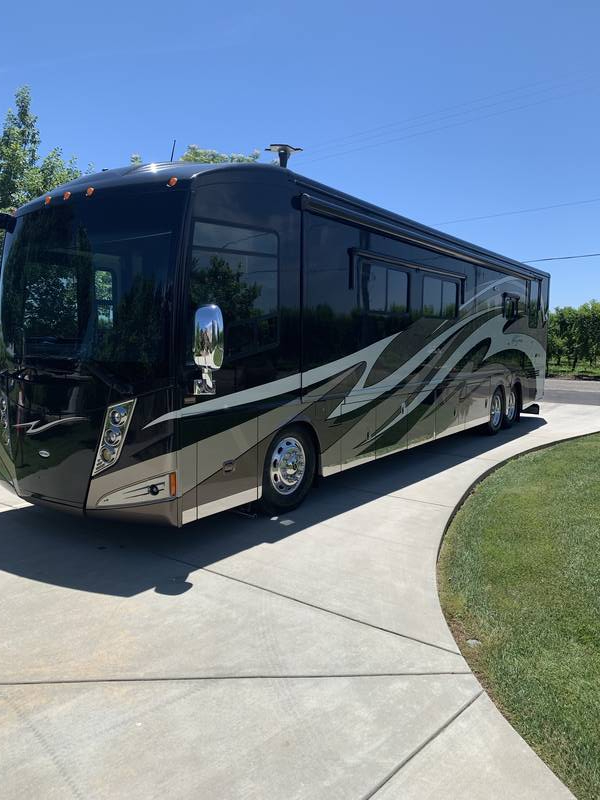 2012 Winnebago Ellipse Itasca 42QD, Class A Diesel RV For Sale By