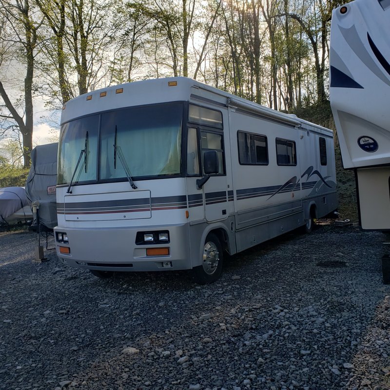 1999 Winnebago Adventurer 34v Class A Diesel Rv For Sale By Owner In