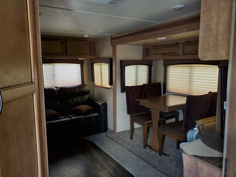 2017 Starcraft Launch Ultra Lite 24RLS, Travel Trailers RV For Sale By