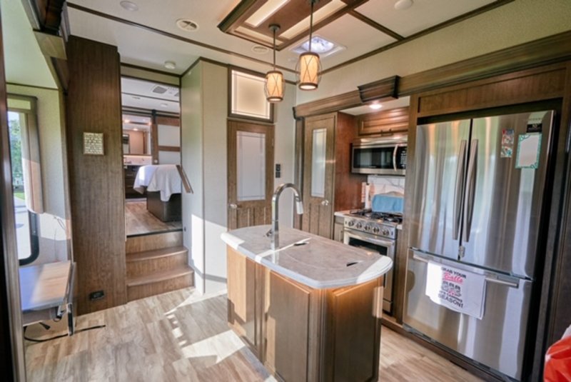 2021 Grand Design Solitude 380FLR, 5th Wheels RV For Sale By Owner in