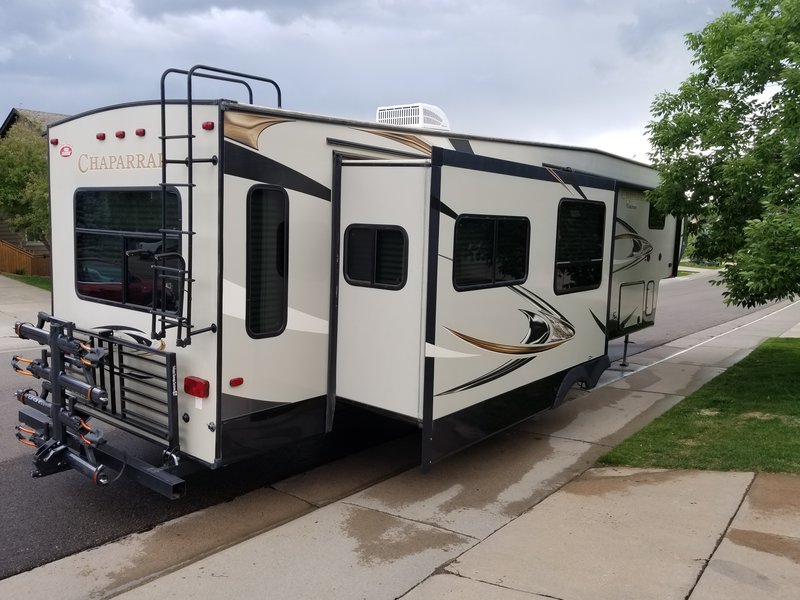 2015 Coachmen Chaparral 360IBL, 5th Wheels RV For Sale By Owner in