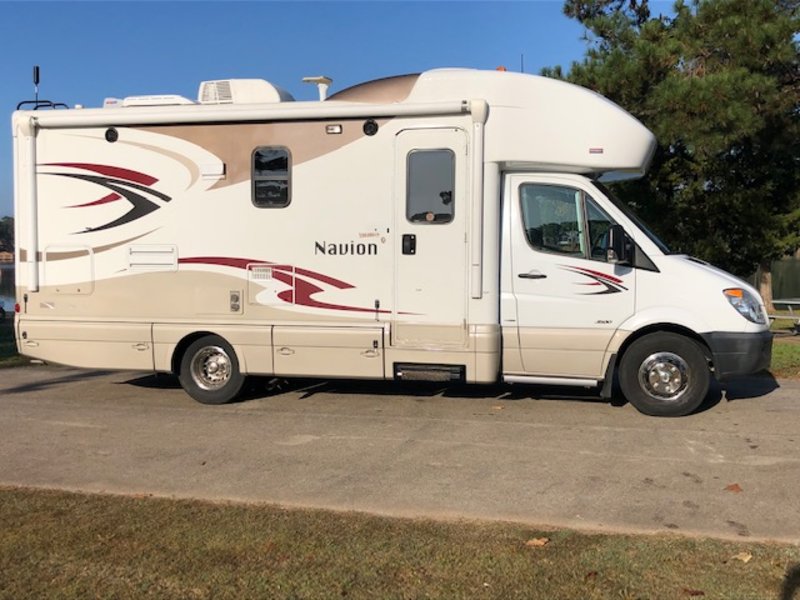 2012 Winnebago Navion 24m Class C Rv For Sale By Owner In Ingram Texas 397714