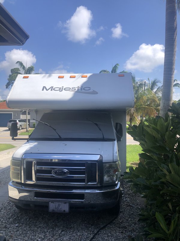 2009 Four Winds Majestic 23A, Class C RV For Sale By Owner in Bonita