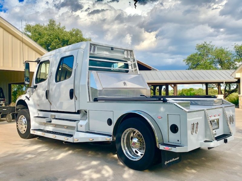 2019 Freightliner SportChassis M2 106, Trucks RV For Sale By Owner in ...