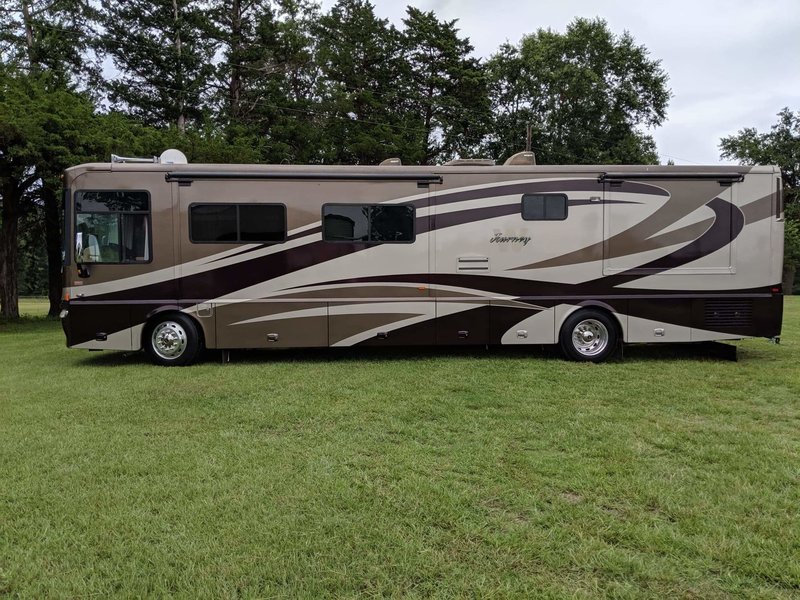 2007 Winnebago Journey 39K, Class A Diesel RV For Sale By Owner in