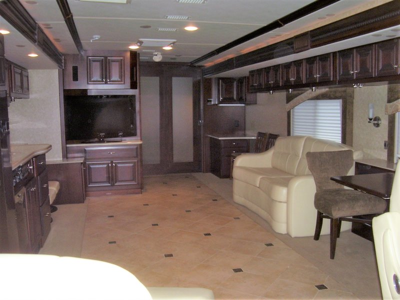 2009 Fleetwood American Revolution Revolution 42 K, Class A Diesel RV