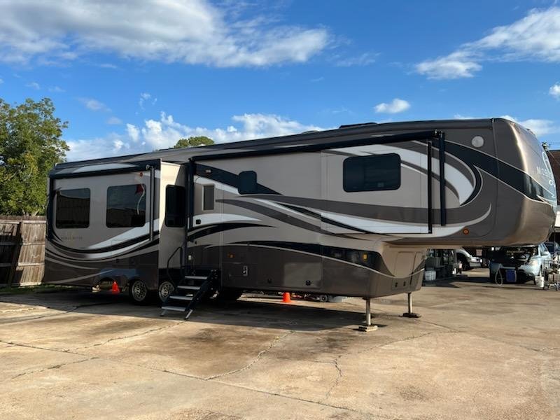 2014 DRV Elite Suites 38RSB3, 5th Wheels RV For Sale By Owner in Black ...