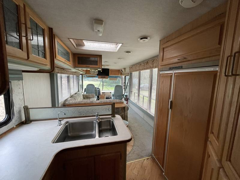 Used 1994 Thor Motor Coach A.C.E. Residency DIESEL PUSHER for Sale by