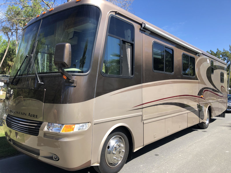 2004 Newmar Mountain Aire 3778, Class A - Gas RV For Sale By Owner in 2004 Newmar Mountain Aire 3778 For Sale By Owner