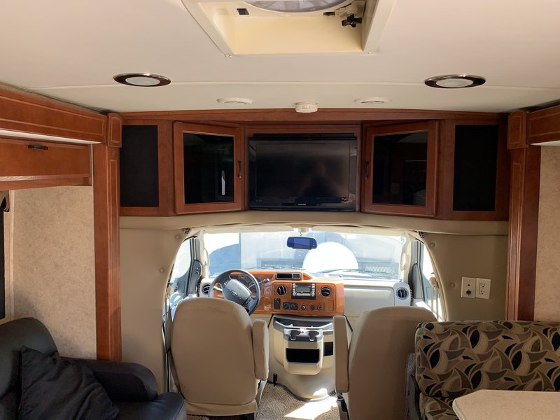 2010 Forest River Lexington GTS GTS283, Class B+ RV For Sale By Owner