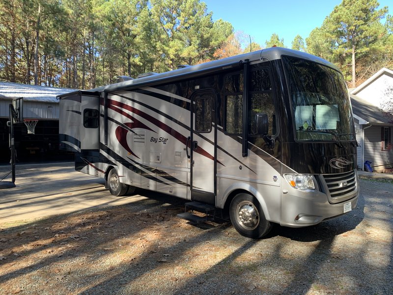 2012 Newmar Bay Star 2901, Class A Gas RV For Sale By Owner in