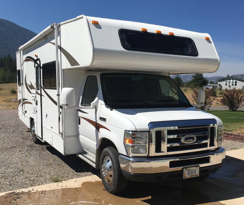 2013 Coachmen Freelander 26QB, Class C RV For Sale By Owner in Alberton