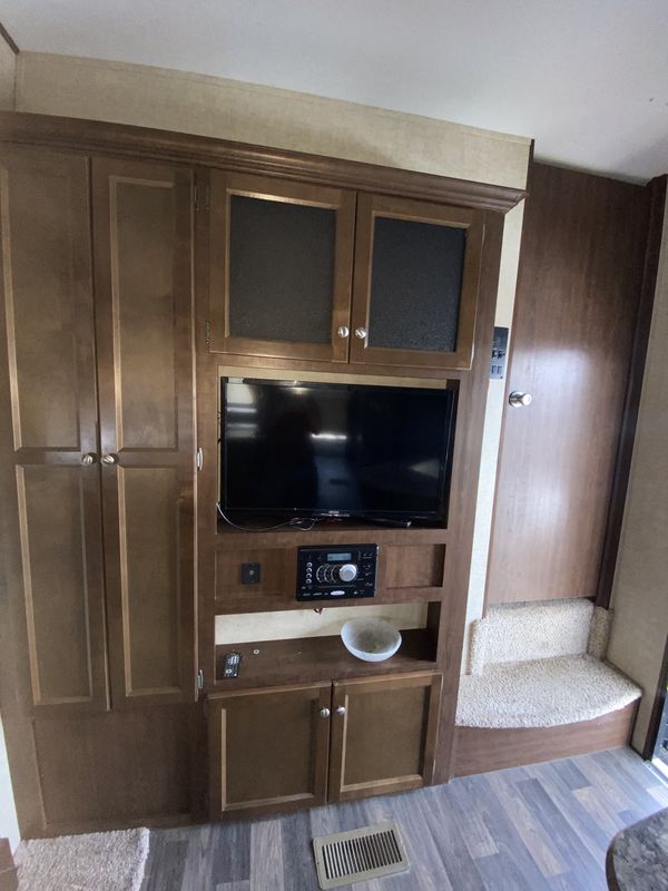 Used 2016 Keystone Hideout 308BHDS 2-bed & 2-bath for Sale by Dealer in ...