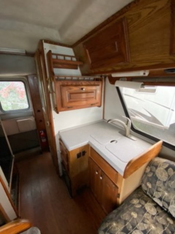 Used 2000 Chinook Concourse for Sale by Owner in Washington, Pennsylvania RVT