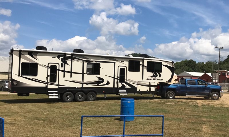 2017 Heartland Road Warrior 429RW, 5th Wheels RV For Sale By Owner in New Market, Maryland RVT