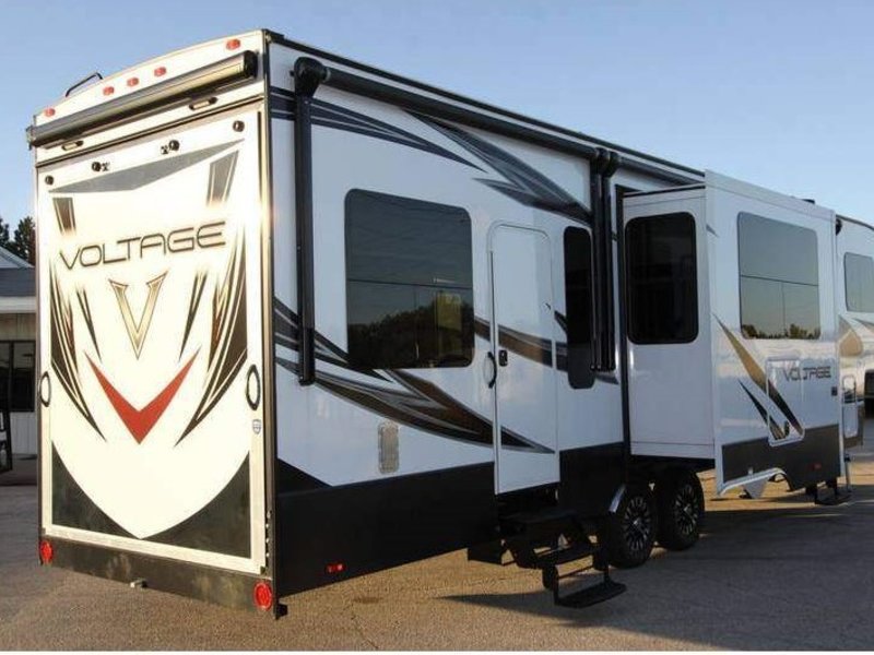 2017 Dutchmen Voltage V Series V3605, Toy Haulers Travel Trailers RV
