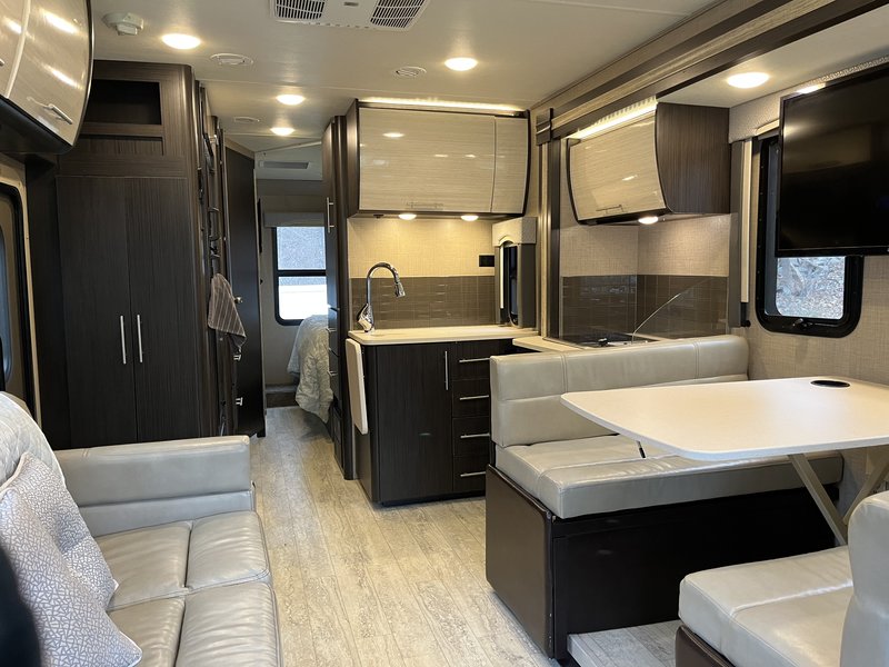 Used 2019 Thor Motor Coach Vegas 27 7 For Sale By Owner In Westerly