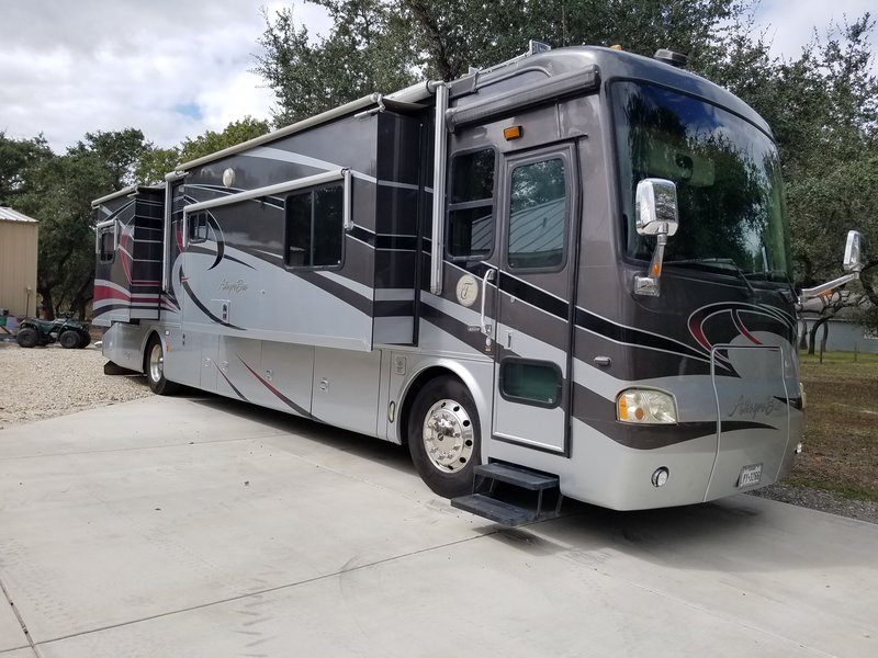 2006 Tiffin Allegro Bus 40QSP, Class A Diesel RV For Sale By Owner in Floresville, Texas RVT