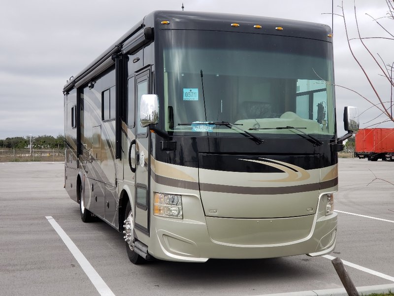2015 Tiffin Allegro RED 33AA, Class A Diesel RV For Sale By Owner in