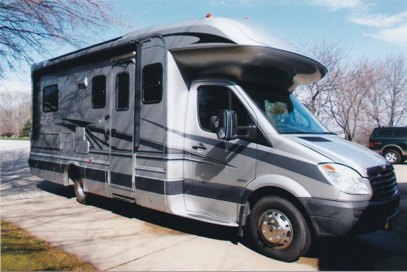 2010 Coachmen Prism 220, Class C RV For Sale By Owner in Cedar Rapids