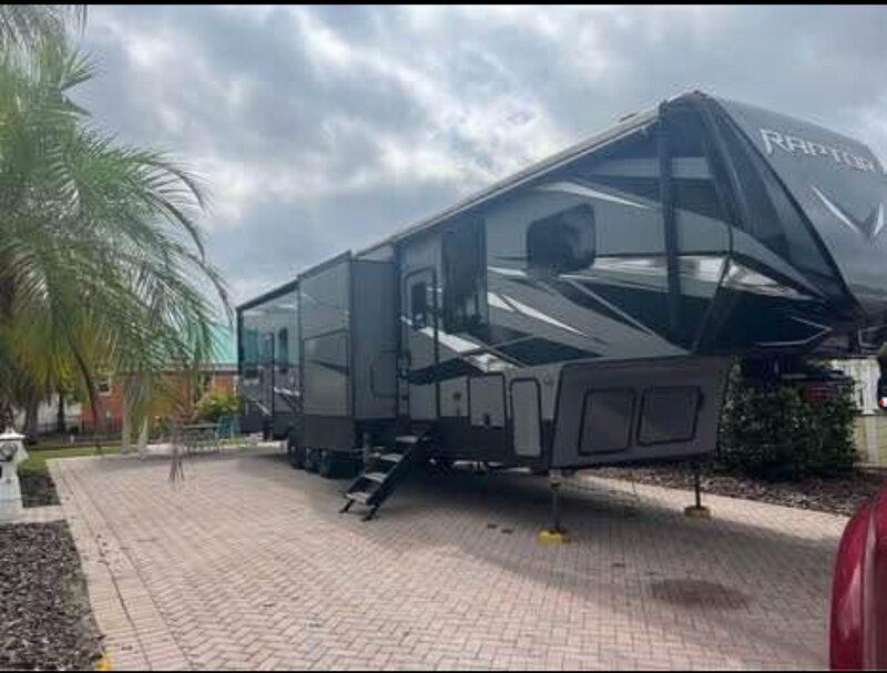 2020 Keystone Raptor