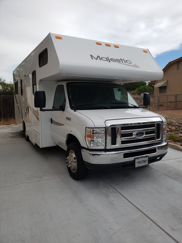 2015 Thor Motor Coach Majestic 23A, Class C RV For Sale By Owner in
