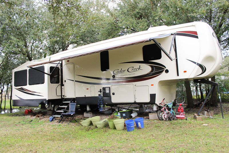 2018 Forest River Cedar Creek Silverback 37MBH, 5th Wheels RV For Sale By Owner in San leon 2018 Forest River Cedar Creek Silverback 37mbh
