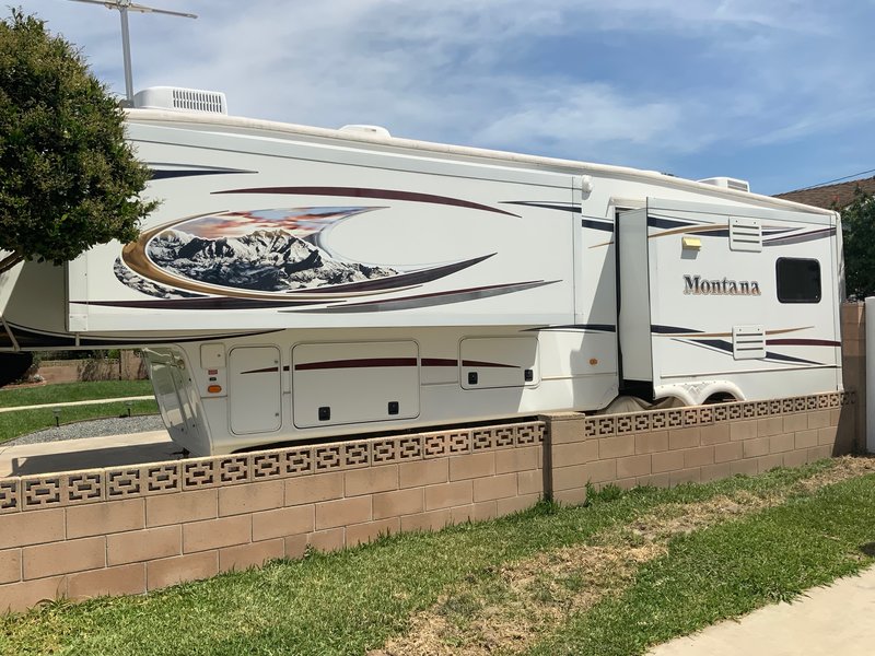 2012 Keystone Montana 3700RL, 5th Wheels RV For Sale By Owner in Garden