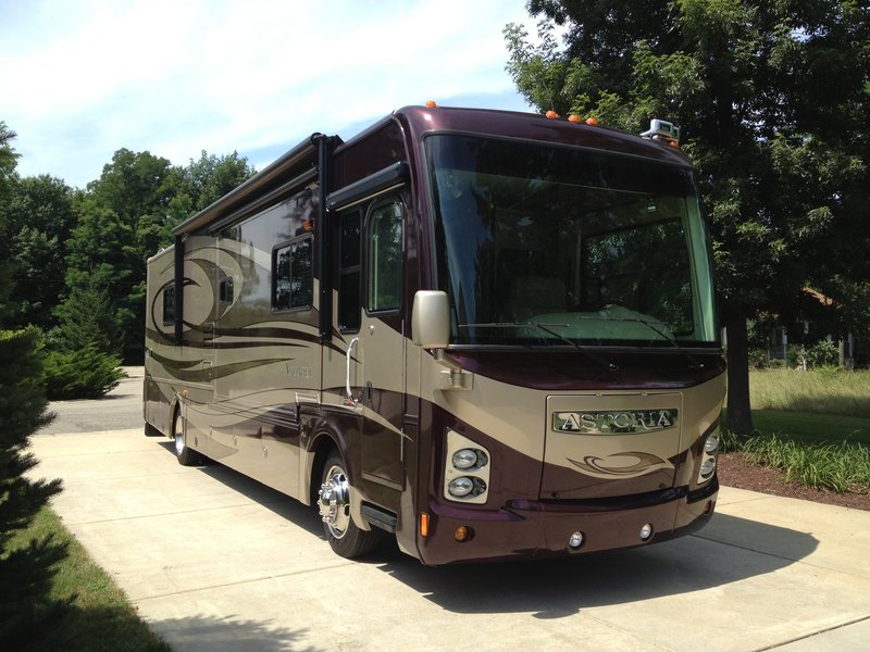 2008 Damon Astoria Pacific 3772, Class A Diesel RV For Sale By Owner