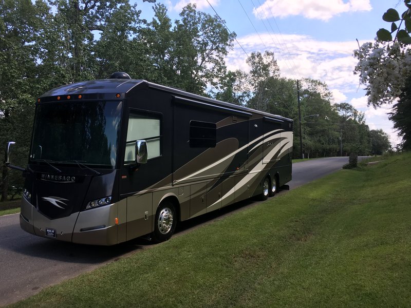 2014 Winnebago Journey 42E, Class A Diesel RV For Sale By Owner in