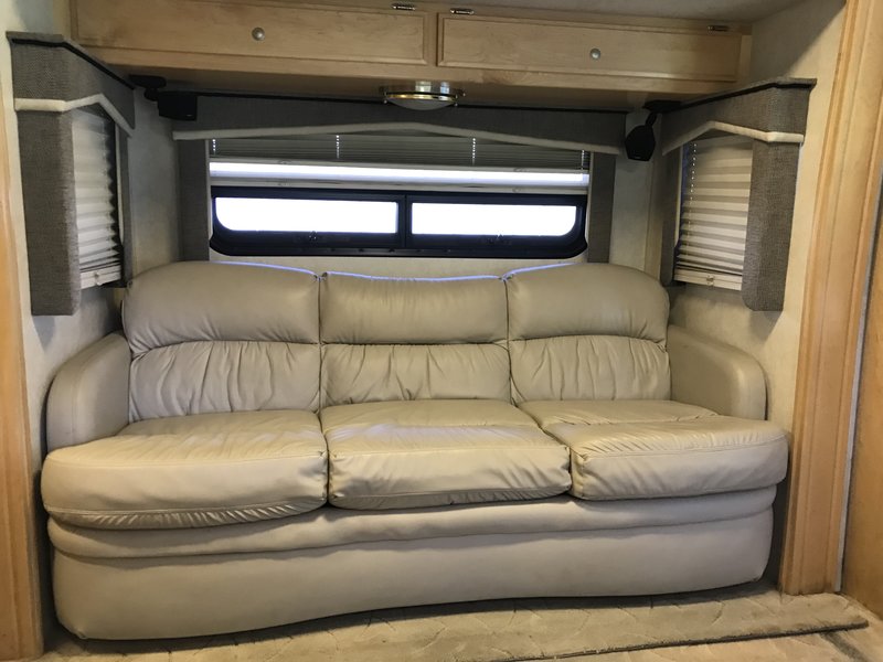 2006 Dynamax DynaQuest 26 ST, Class C RV For Sale By Owner in Indianola