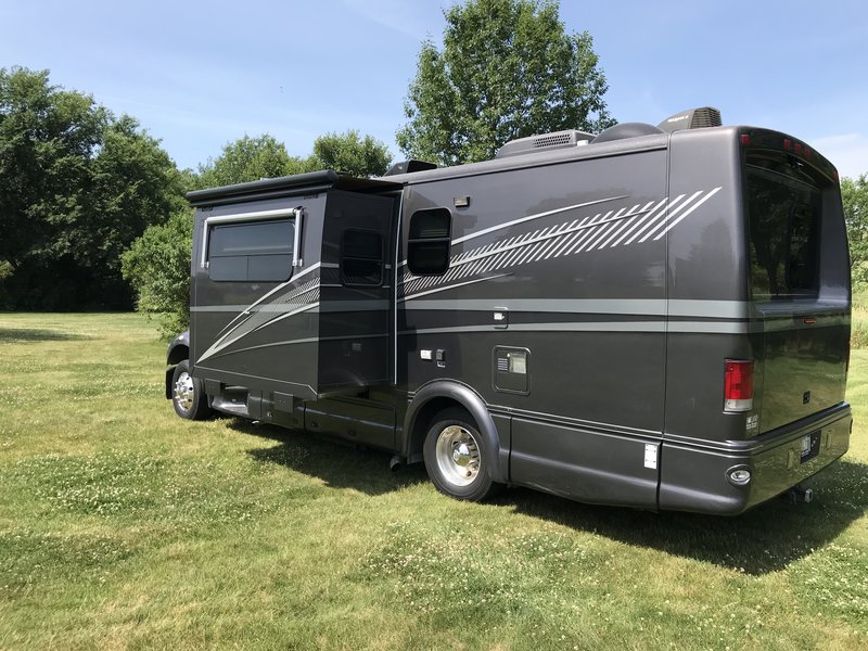 2006 Dynamax DynaQuest 26 ST, Class C RV For Sale By Owner in Indianola