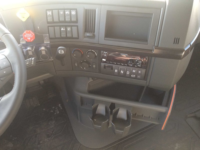 2020 Volvo 640 VNR Four Door, Trucks RV For Sale By Owner in Euless, Texas 338702