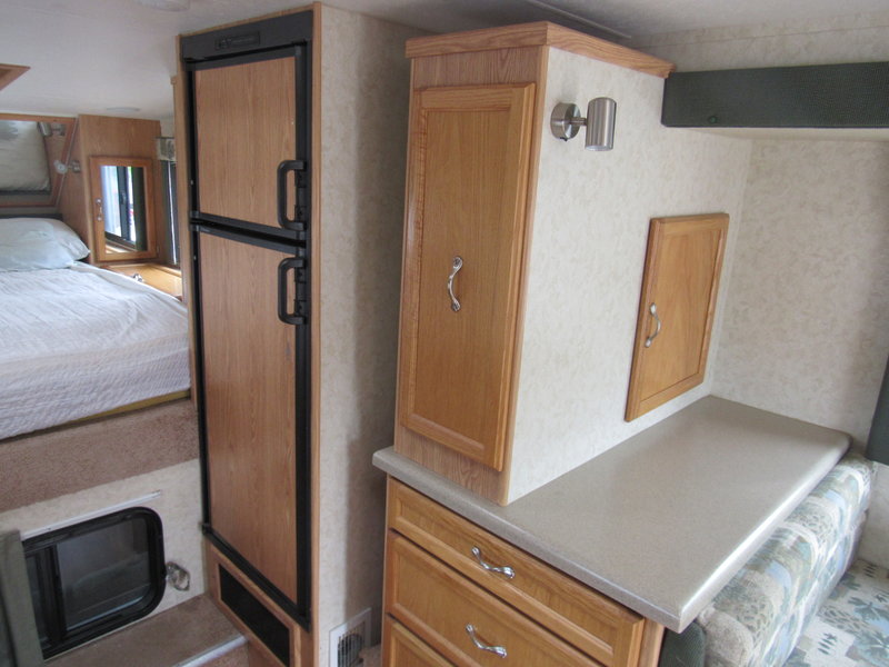 2006 Host Industries Yellowstone DS, Truck Campers RV For Sale By Owner