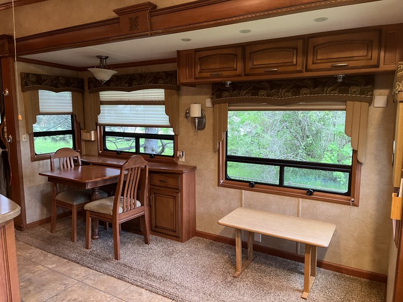 2012 DRV Mobile Suites 36RS3, 5th Wheels RV For Sale By Owner in